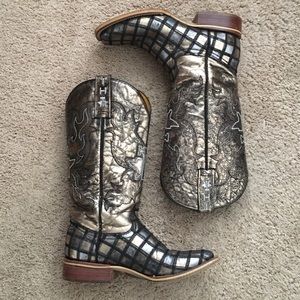 Tin Haul boots
